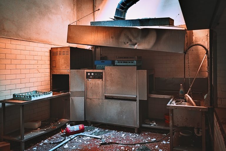 Débarras de cuisine professionnelle et de matériel à Paris